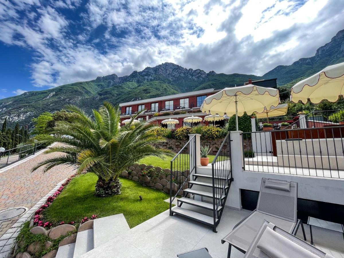 Hotel Oasi Beach Malcesine Ngoại thất bức ảnh